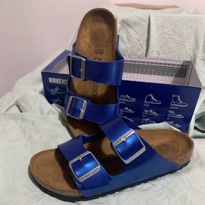Brand New Arizona Birkenstock size 7